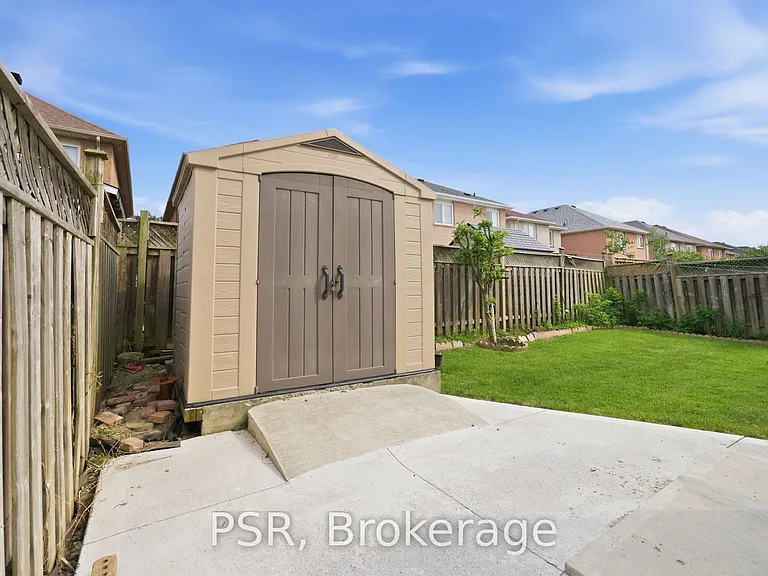 426 Arrowsmith Dr #LOWER — Photo 13