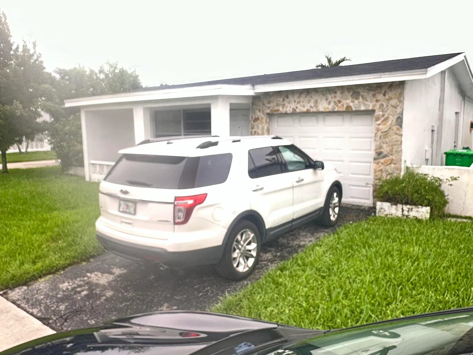 2 bed, 1.0 bath, 1085 sqft, $2,650 — Photo 1