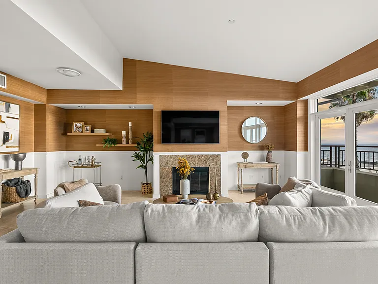 5430 La Jolla Blvd #C302 — Photo 7
