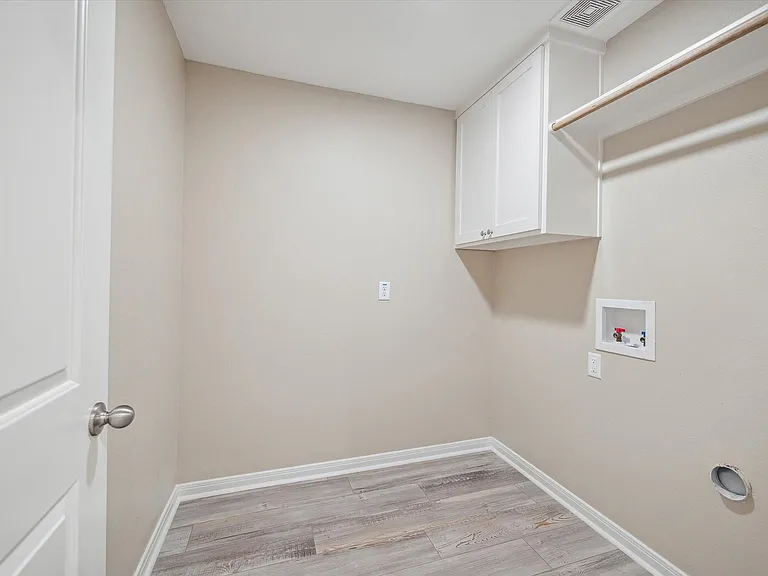 4834 Pine Ave #A — Photo 17