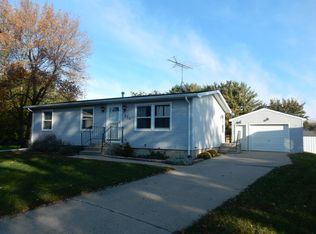 224 Manor Dr, Iowa Falls, IA 50126