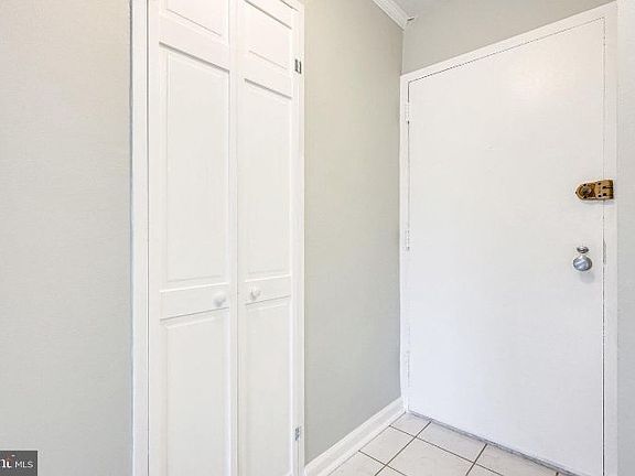 5th image of 801 N Pitt St APT 210