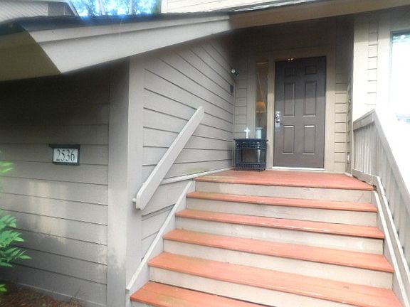 2nd image of 2536 Gleneagle Ln #2536