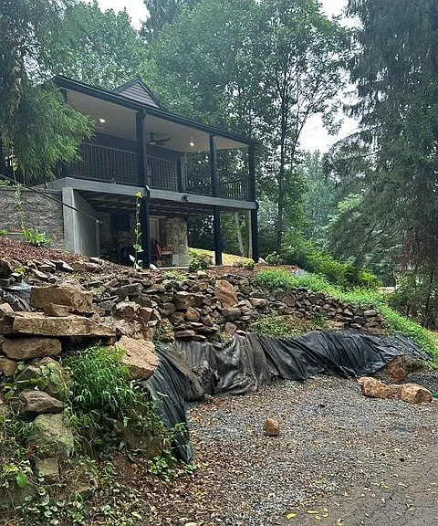142 Grandview Rd — Photo 1