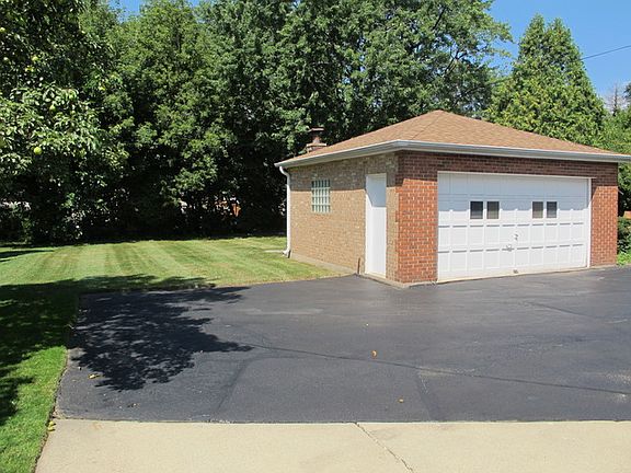 3rd image of 430 S Cornell Ave