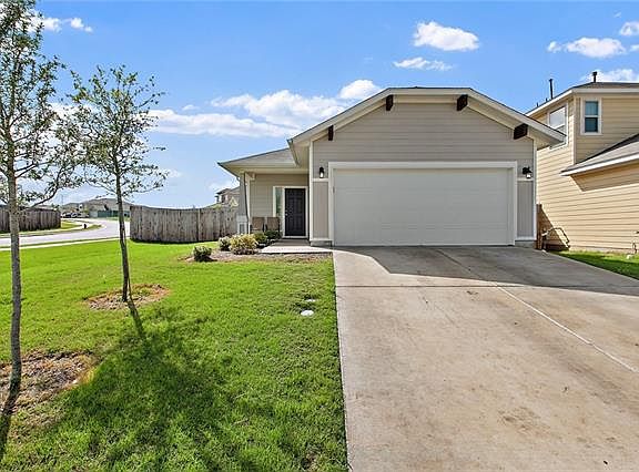 5th image of 204 Eagle Brook Ln
