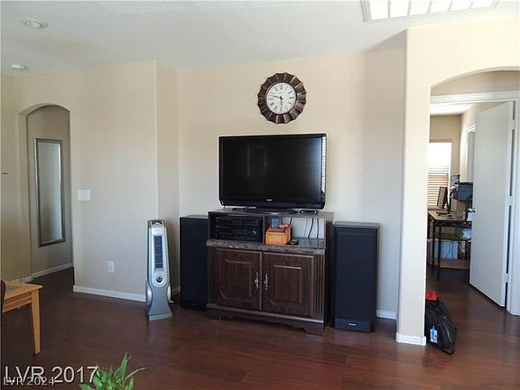 5th image of 7441 Silurian St