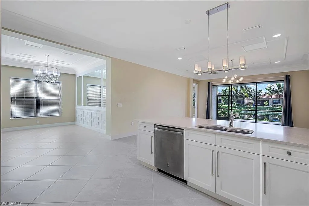2 bed, 2.0 bath, 1880 sqft, $4,000 — Photo 4