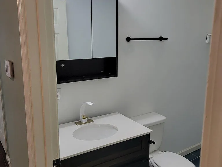2129 Bolling Ave — Photo 18