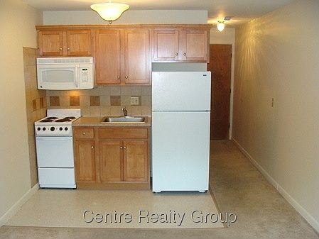 2nd image of 89 Lexington St APT 24
