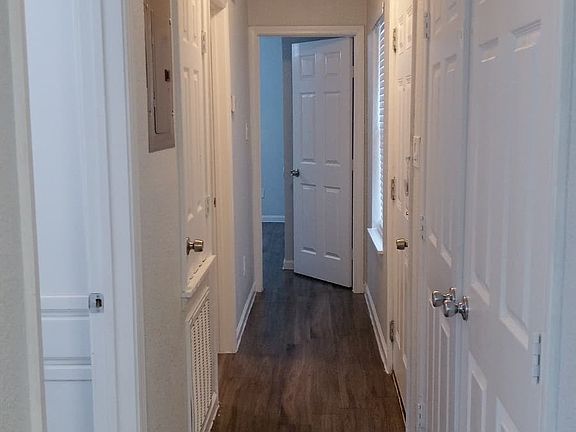 2nd image of 1805 Burnet St