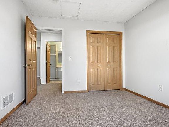 5th image of 300 Cedar St Unit 15
