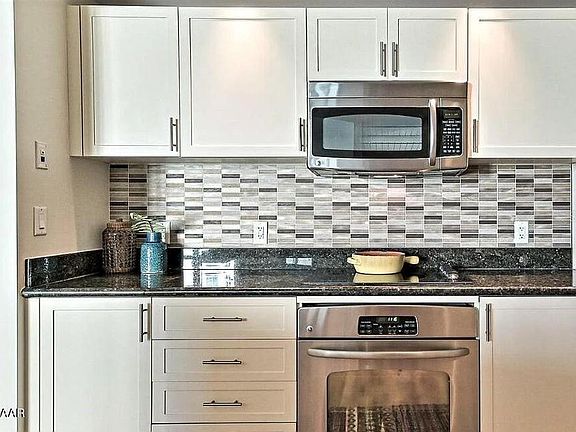 5th image of 231 Riverside Dr Unit 2206