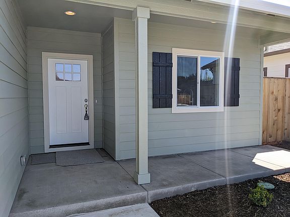 2nd image of 767 Sydney Ct