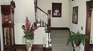2nd image of 607 N Chautauqua St