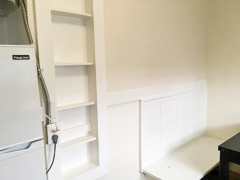 Madison Court — Photo 27