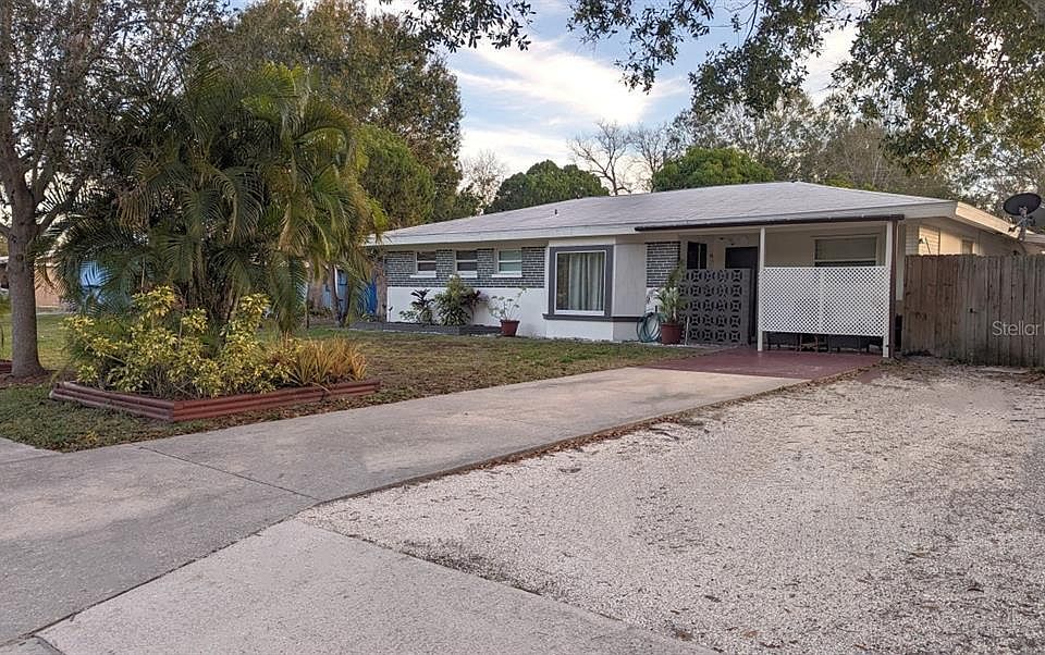 1st image of 3834 Prudence Dr