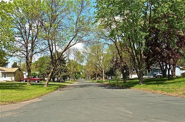 2nd image of 7119 Fremont Ave N