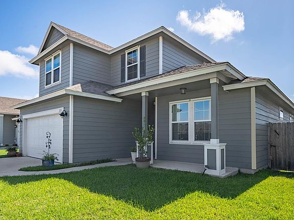 3rd image of 113 Highwood Dr