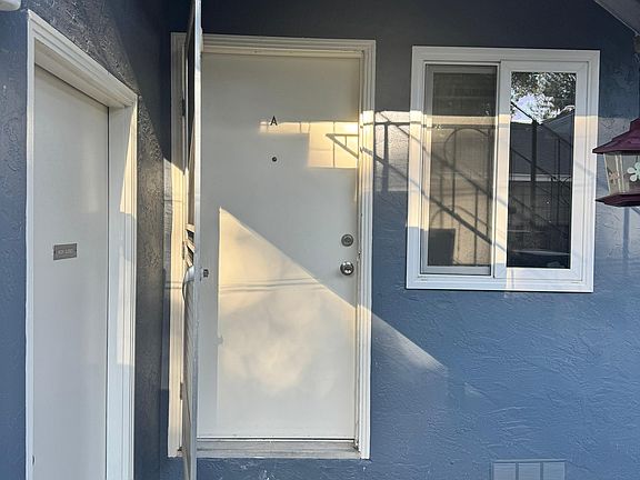 2nd image of 933 Florence Ln APT A