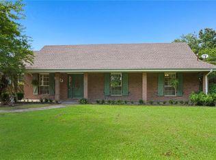 1213 Bayou Rd, Saint Bernard, LA 70085