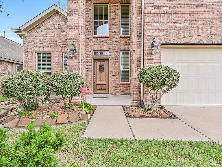 4511 Apple Point Ln — Photo 3