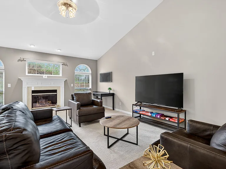 27 Crimson Leaf Ct — Photo 7