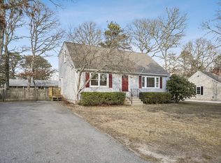38 Thorwald Dr, South Dennis, MA 02660