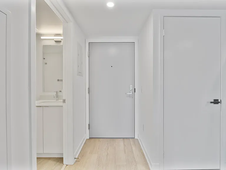 480 Wilson Ave — Photo 5