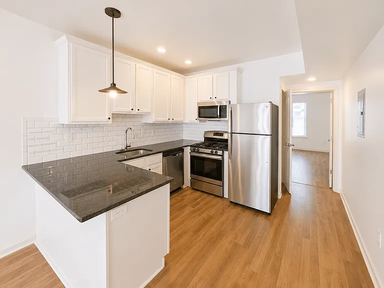 6619 Ridge Avenue — Photo 4