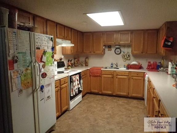 3rd image of 17162 Doral Ave