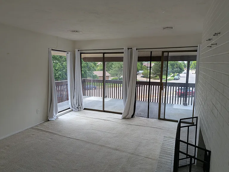 500 Manhattan Dr #A10 — Photo 4