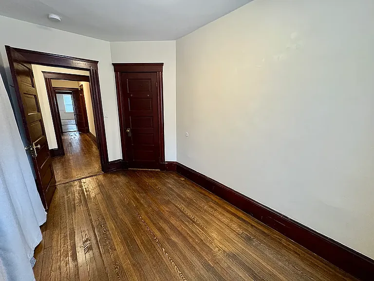 9 Fairfield St #1L — Photo 6