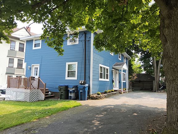 3rd image of 211-211 E Haverhill St #213