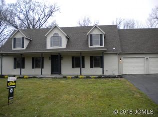 180 N Willow Dr, Madison, IN 47250
