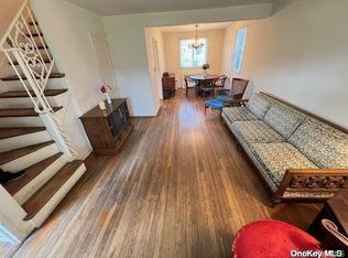 216-64 68th Ave, Oakland Gardens, NY 11364