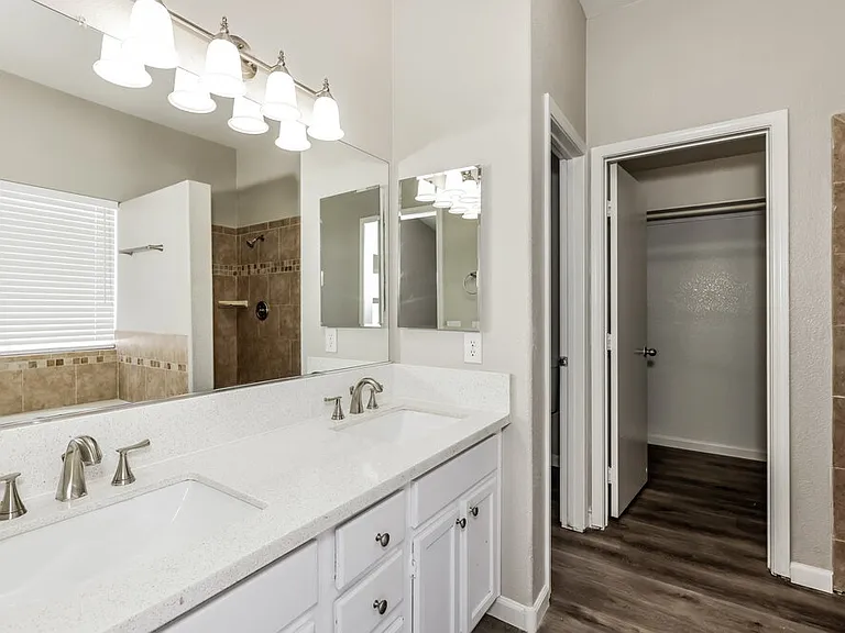 6939 Wineberry Dr — Photo 11