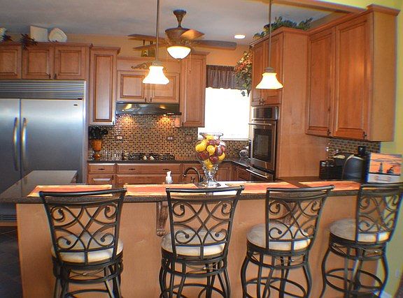 5th image of 4824 Joyce Ln