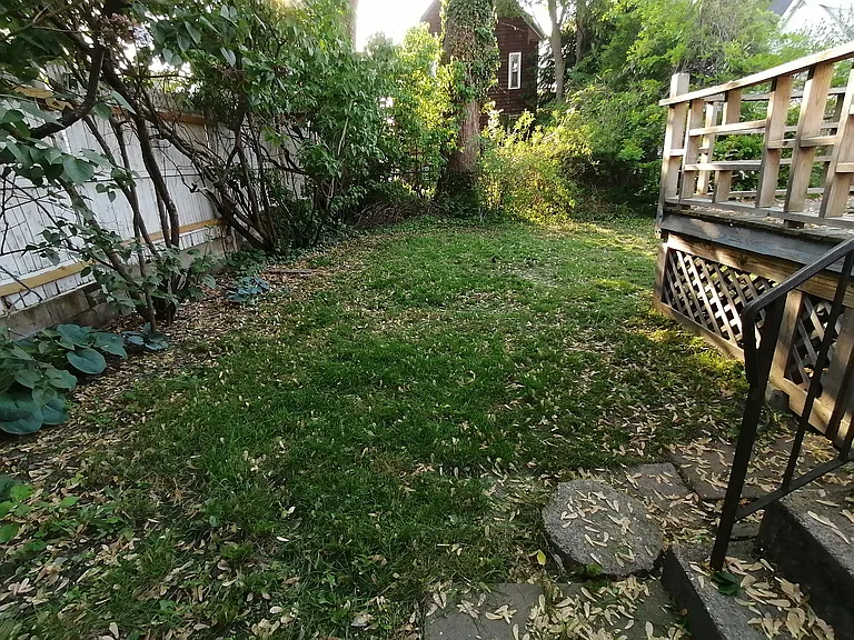 Flint Ave — Photo 3