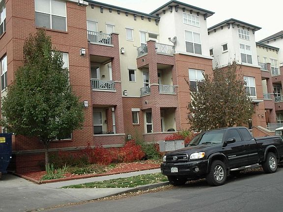 3rd image of 1747 N Pearl St APT 103