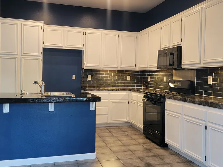 32850 Sandalwood Ln — Photo 25