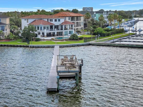 2240 Marina Way, Kemah, TX 77565