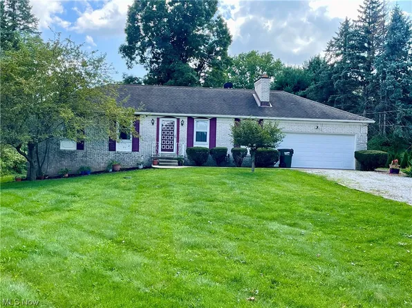 2470 Easton St NE, Canton, OH 44721