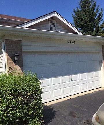 3rd image of 2428 Stoughton Cir #2428