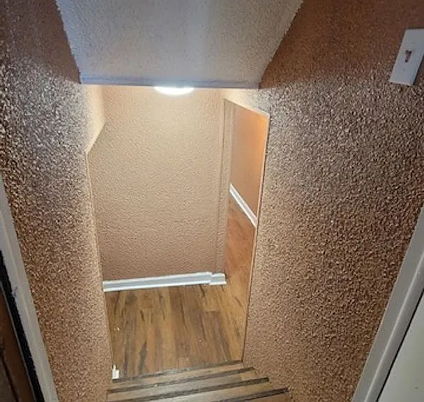 8010 S Saint Lawrence Ave — Photo 4