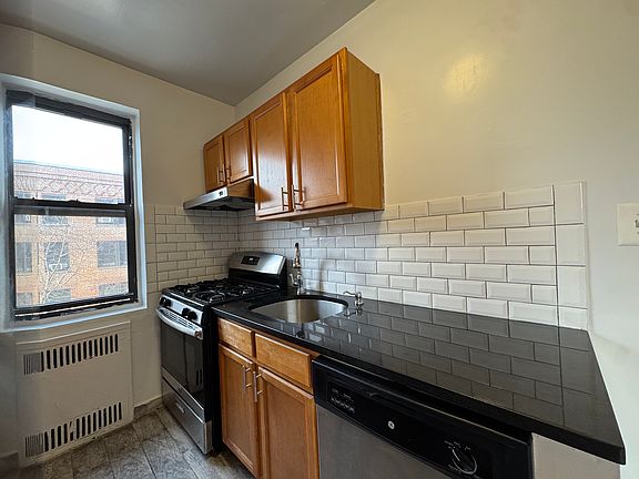 4th image of 4709 Skillman Ave APT H3