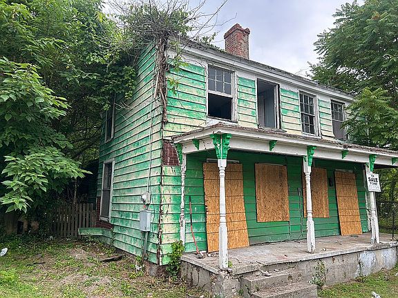 2nd image of 510 S Adams St