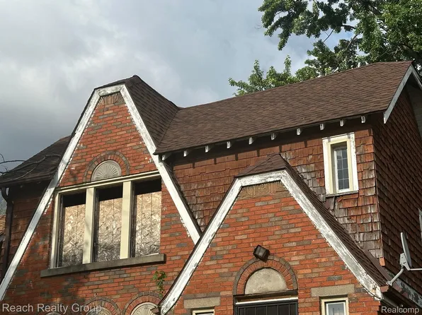 13614 Meyers Rd, Detroit, MI 48227