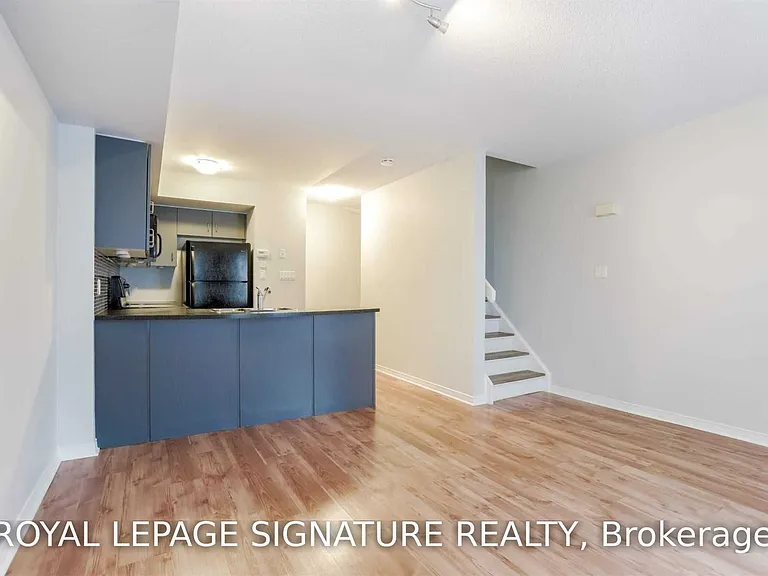 42 Western Battery Rd #704 — Photo 9