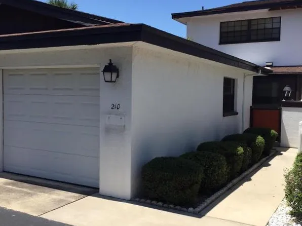 210 Queens Ct, Satellite Beach, FL 32937